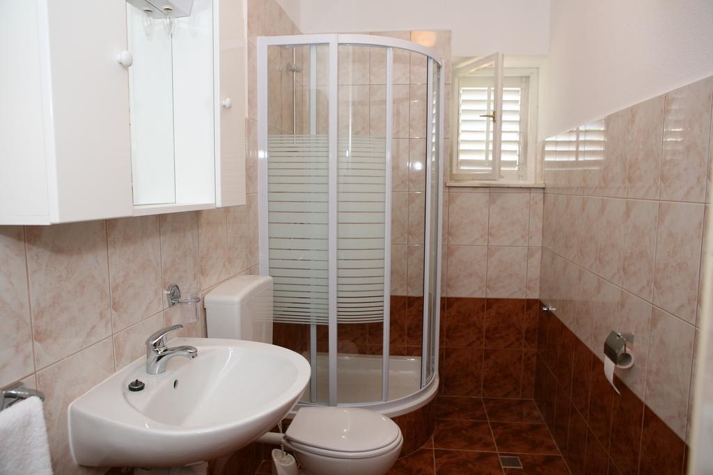 Apartments Radic تروغير الغرفة الصورة